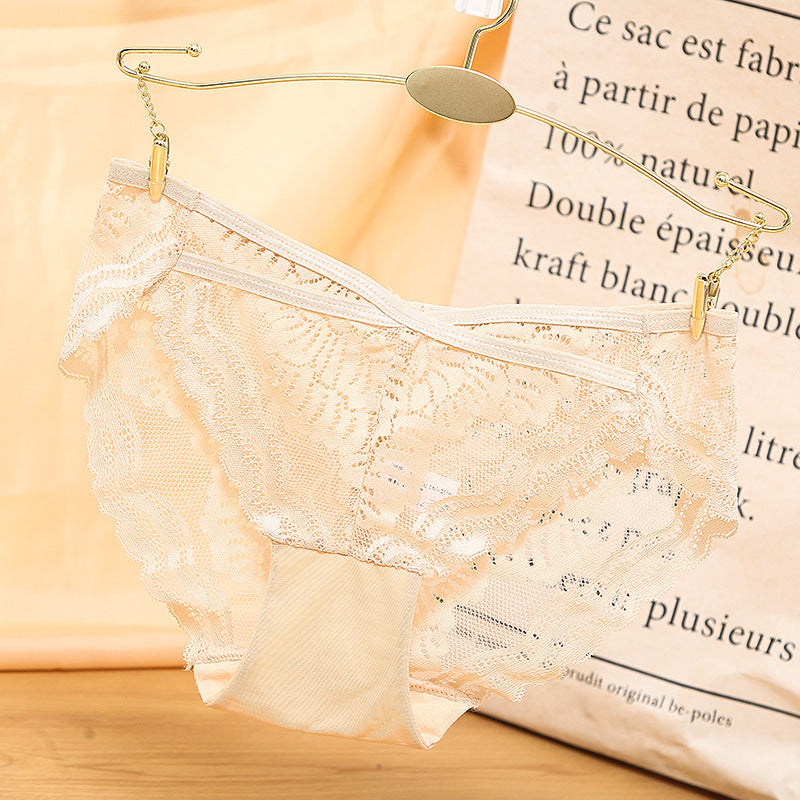 Women's Low-Rise Lace Briefs with Cotton Lining