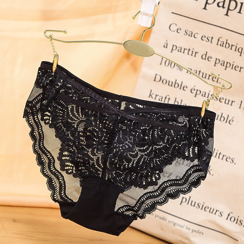 Women's Low-Rise Lace Briefs with Cotton Lining