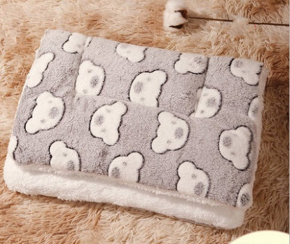Double-Sided Pet Mat Blanket – All-Season Comfort for Cats & Dogs